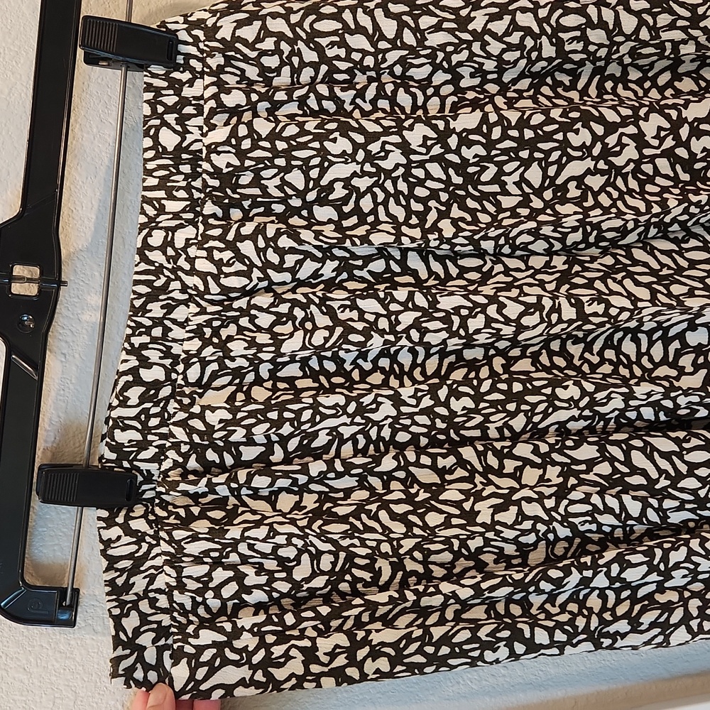 Bobeau Midi Skirt, Size Large - Picture 3 of 11